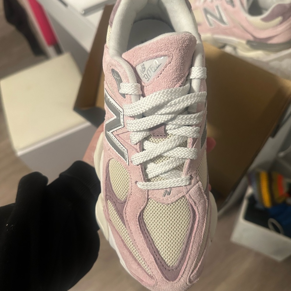 New Balance 9060 Sneakers